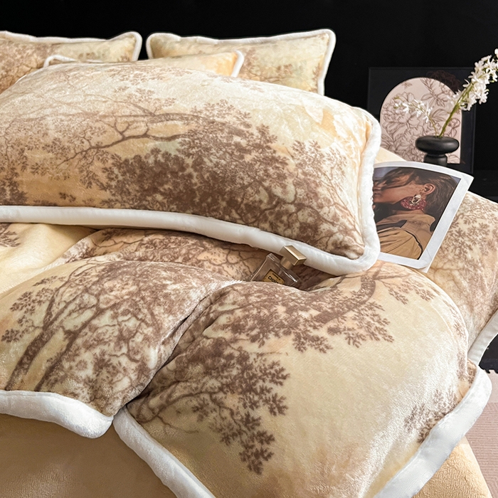 91家纺网 家纺一手货源 找家纺 诺梵2025新款牛8斤奶绒印花包边四件套草木鸣