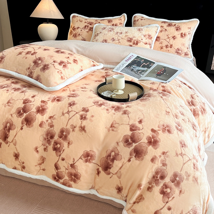 91家纺网 家纺一手货源 找家纺 诺梵2025新款牛8斤奶绒印花包边四件套枝槿-咖