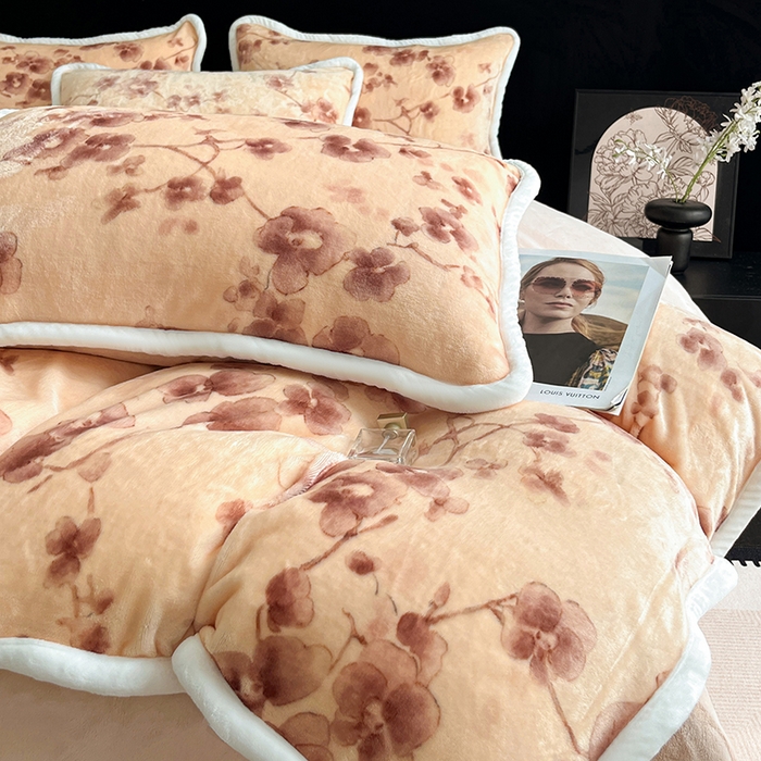 91家纺网 家纺一手货源 找家纺 诺梵2025新款牛8斤奶绒印花包边四件套枝槿-咖