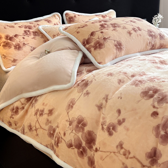 91家纺网 家纺一手货源 找家纺 诺梵2025新款牛8斤奶绒印花包边四件套枝槿-咖