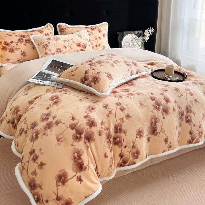 91家纺网 家纺一手货源 找家纺 诺梵2025新款牛8斤奶绒印花包边四件套枝槿-咖