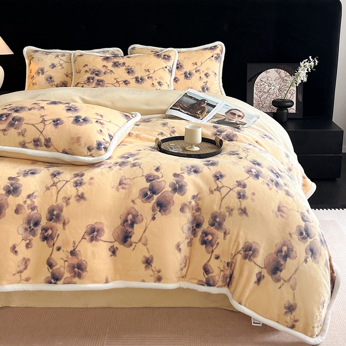 91家纺网 家纺一手货源 找家纺 诺梵2025新款牛8斤奶绒印花包边四件套枝槿-蓝