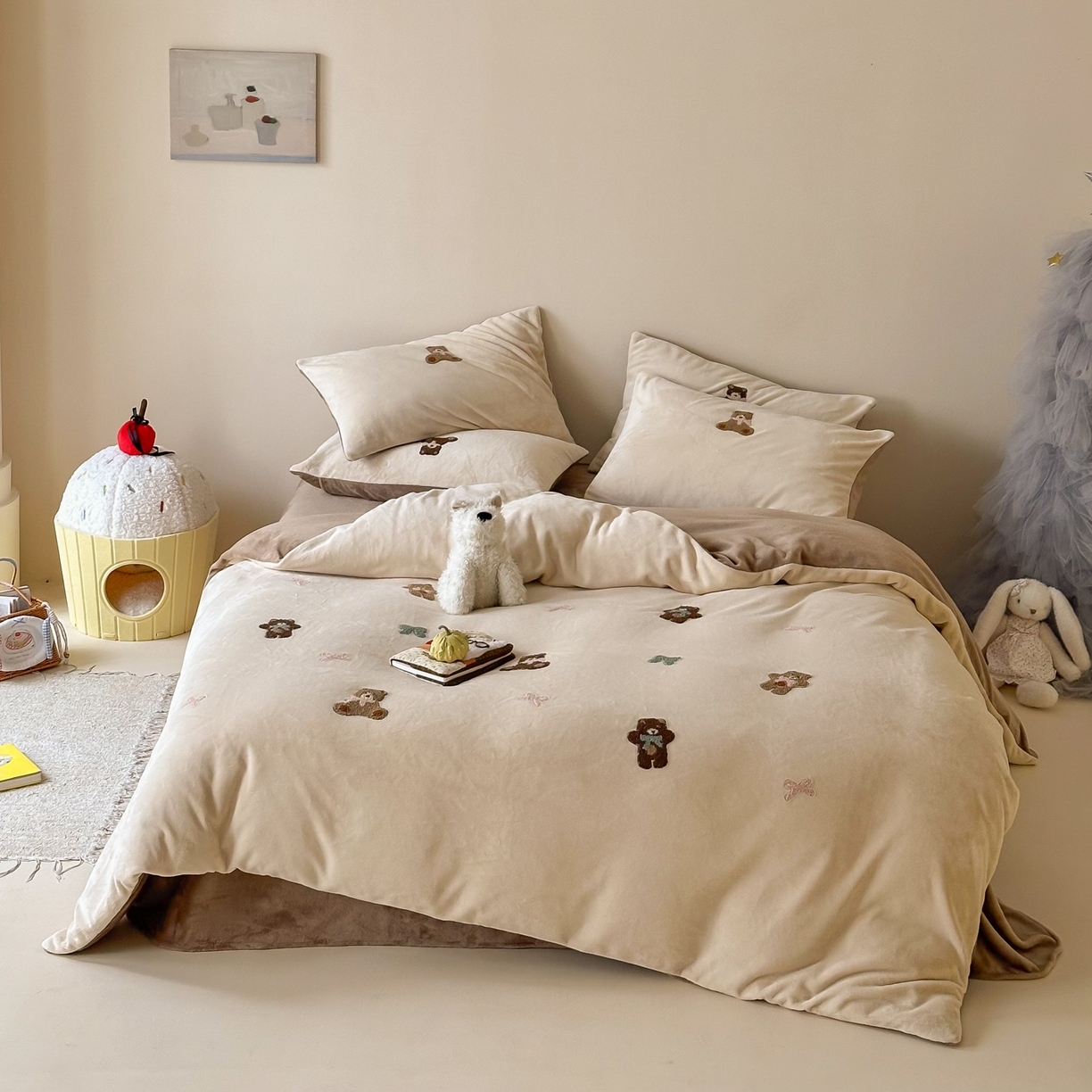 91家纺网 家纺一手货源 找家纺 （总）FORTWO家纺原创设计（FOR TWO家纺） 2025新款230克牛奶绒毛巾绣小清新卡通款四件套