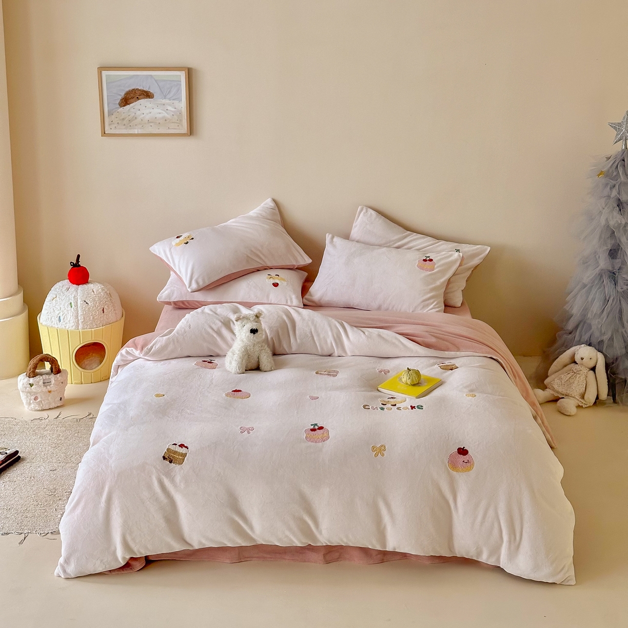 91家纺网 家纺一手货源 找家纺 （总）FORTWO家纺原创设计（FOR TWO家纺） 2025新款230克牛奶绒毛巾绣小清新卡通款四件套