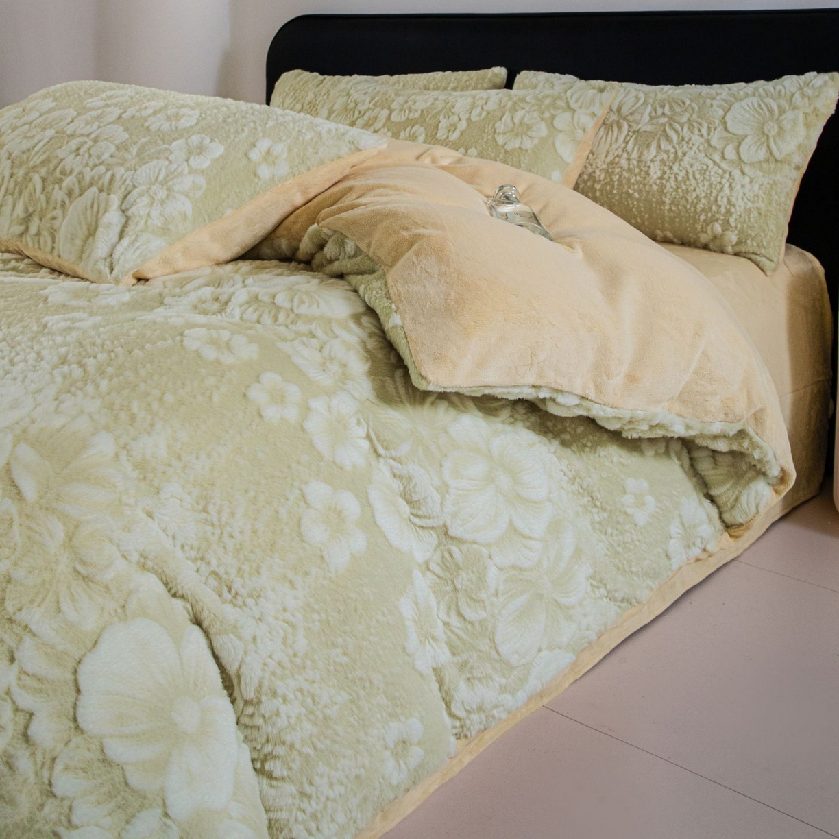 91家纺网 家纺一手货源 找家纺 诺梵家纺 2025新款立体兔毛烂花四件套 伊莎-绿