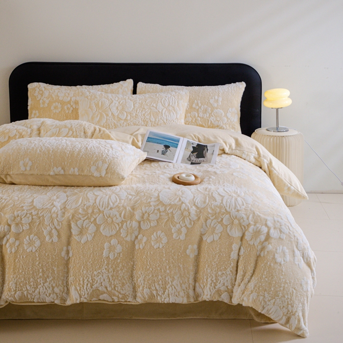 91家纺网 家纺一手货源 找家纺 诺梵家纺 2025新款立体兔毛烂花四件套 伊莎-黄