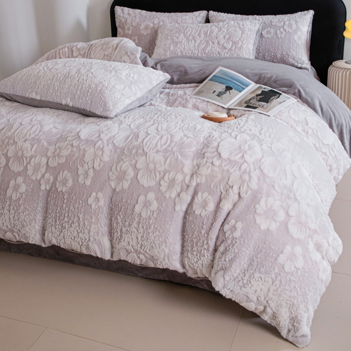 91家纺网 家纺一手货源 找家纺 诺梵家纺 2025新款立体兔毛烂花四件套 伊莎-灰