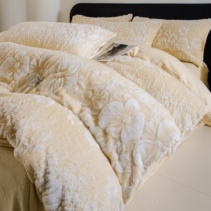 91家纺网 家纺一手货源 找家纺 诺梵家纺 2025新款立体兔毛烂花四件套 伊莎-黄