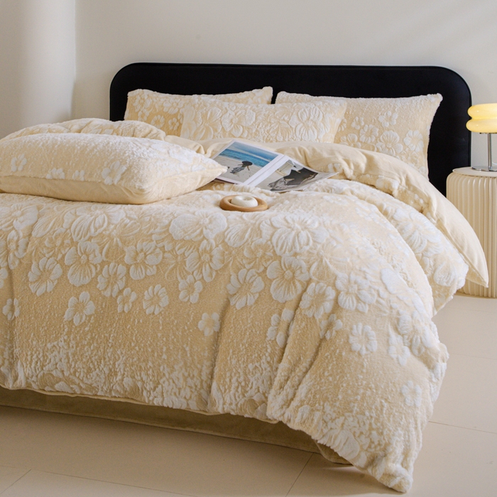 91家纺网 家纺一手货源 找家纺 诺梵家纺 2025新款立体兔毛烂花四件套 伊莎-黄