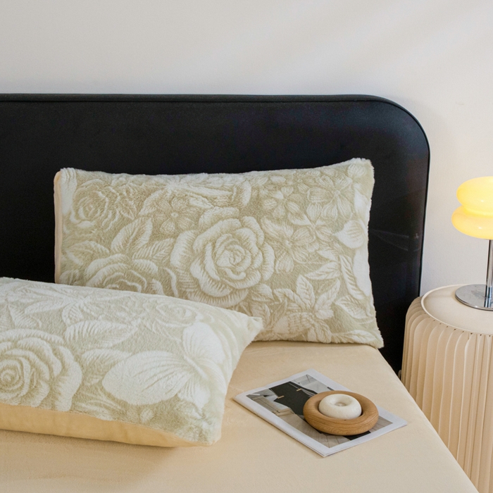 91家纺网 家纺一手货源 找家纺 诺梵家纺 2025新款立体兔毛烂花四件套 蝶梦-绿