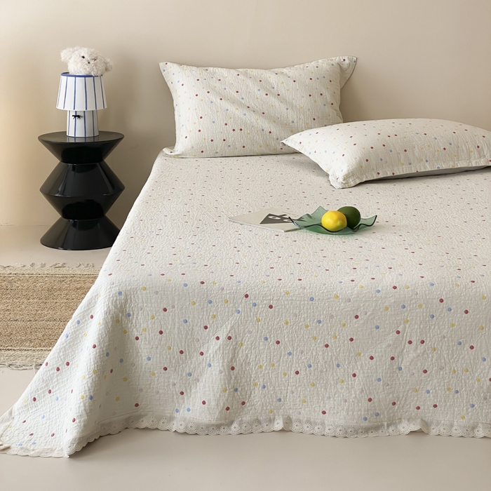 91家纺网 家纺一手货源 找家纺 麻依 2025新款安心棉四层纱布床盖三件套 彩虹点点