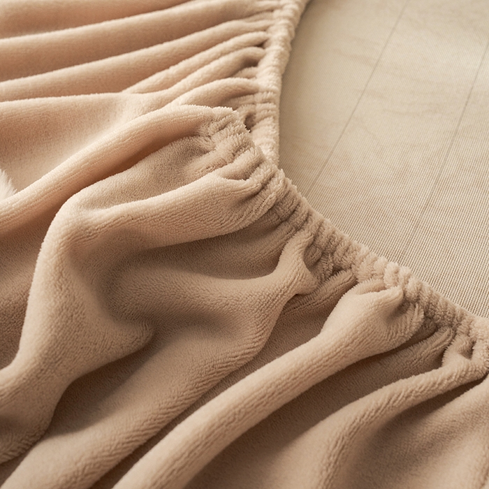 91家纺网 家纺一手货源 找家纺 宜代光年 2025新款A类小米貂复古牛奶绒染色雕花单床笠 丛林法则-咖