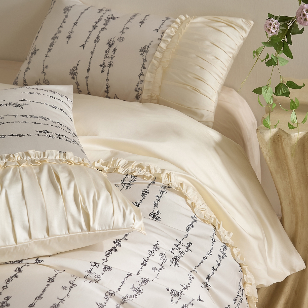 91家纺网 家纺一手货源 找家纺 （总）ONE TWO ONE 121 2025新款50长绒棉贡缎数码印花四件套-花间集 【提供买家秀】 【会员-20】 平台控价券后不得低于368/388元