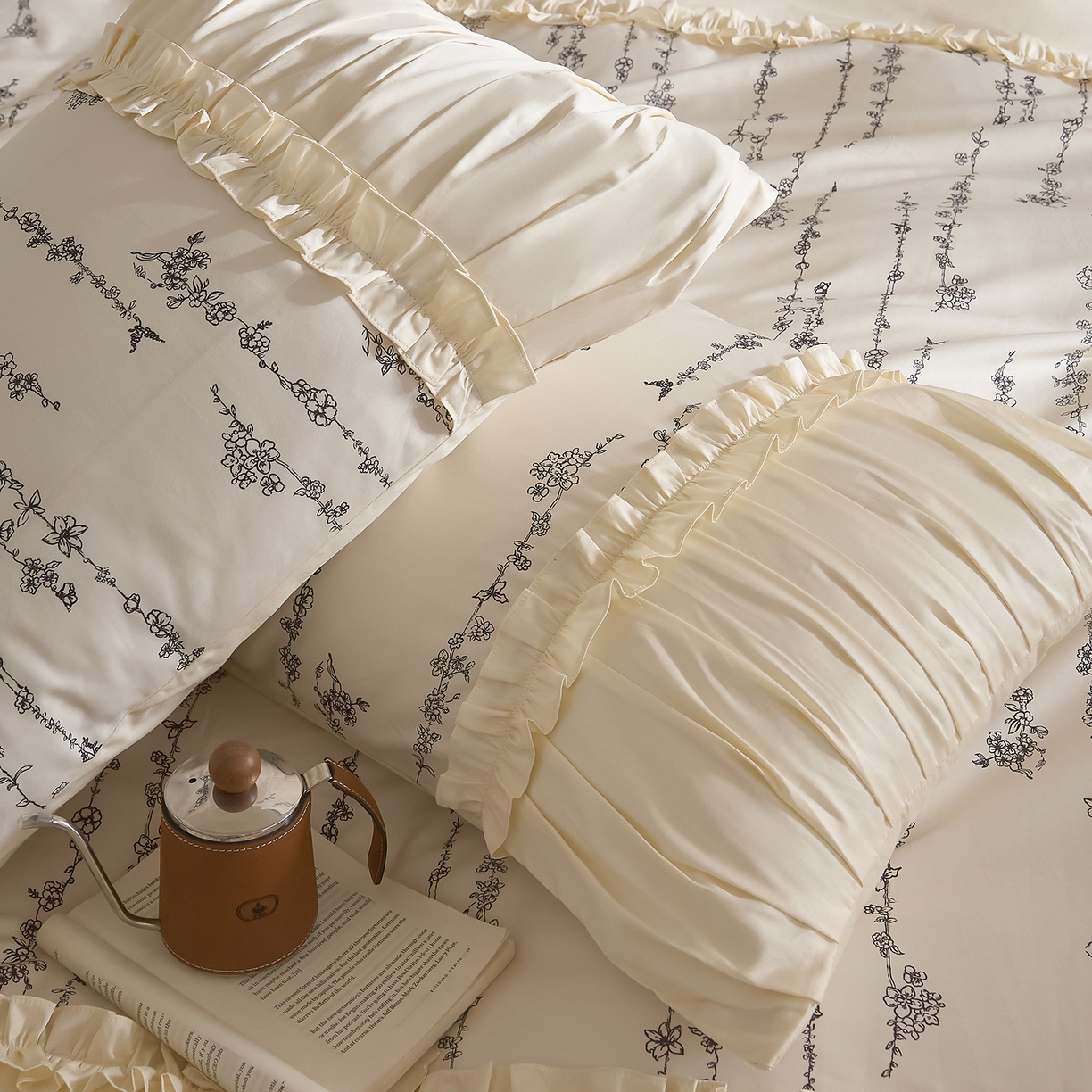 91家纺网 家纺一手货源 找家纺 （总）ONE TWO ONE 121 2025新款50长绒棉贡缎数码印花四件套-花间集 【提供买家秀】 【会员-20】 平台控价券后不得低于368/388元