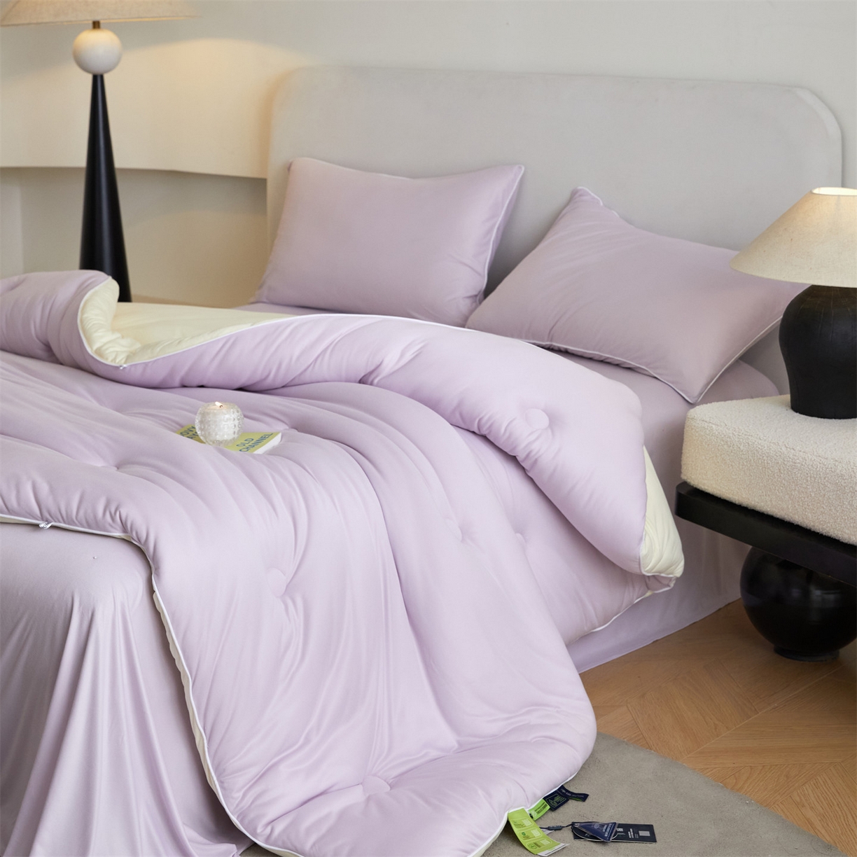 91家纺网 家纺一手货源 找家纺 头等舱 2025新款针织A类软糯净植力抗菌防螨防霉低致敏双拼秋冬被（空镜图） 浅紫+奶黄