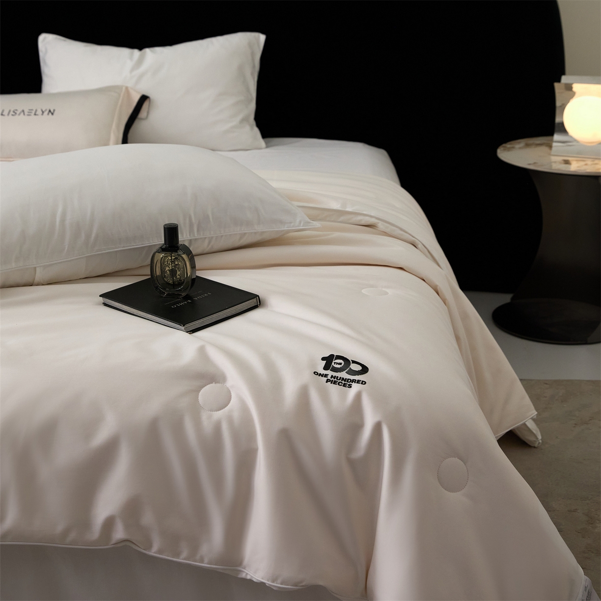 91家纺网 家纺一手货源 找家纺 （总）头等舱 2025新款全棉100支双股纯色A类80大豆7A抗菌立体被子被芯（空镜图）