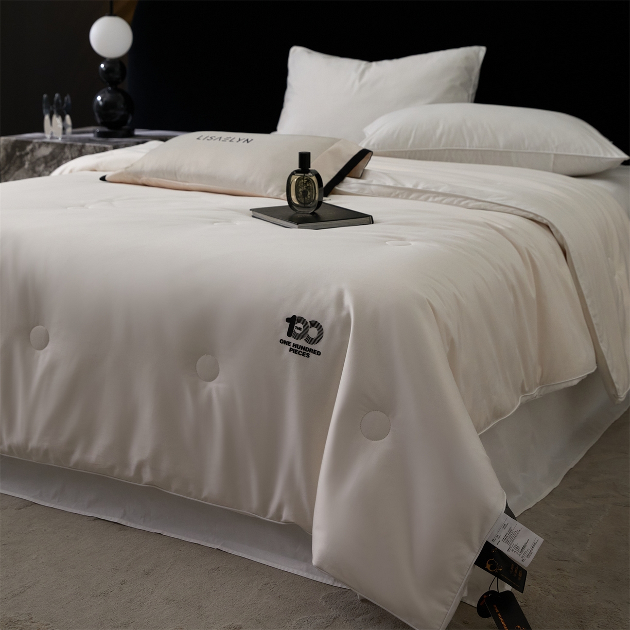 91家纺网 家纺一手货源 找家纺 （总）头等舱 2025新款全棉100支双股纯色A类80大豆7A抗菌立体被子被芯（空镜图）