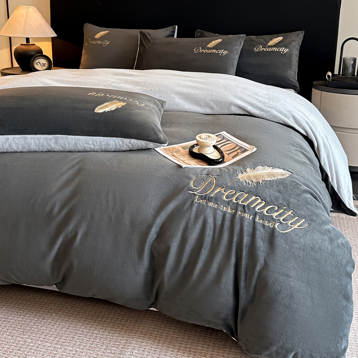 91家纺网 家纺一手货源 找家纺 （总）如一 2025新款水晶绒刺绣四件套