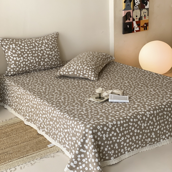 91家纺网 家纺一手货源 找家纺 麻依 2025新款安心棉四层纱布床盖三件套 梅屿-驼