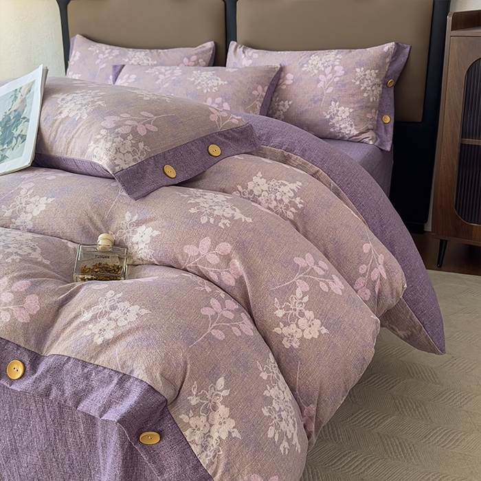 91家纺网 家纺一手货源 找家纺 丝芙妮家居（原乐视家纺） 2025新款原麻纽扣款四件套 花畔呢喃·纽扣款