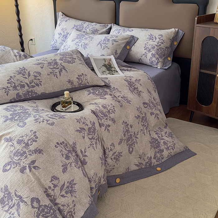 91家纺网 家纺一手货源 找家纺 丝芙妮家居（原乐视家纺） 2025新款原麻纽扣款四件套 梦幻花园·纽扣款