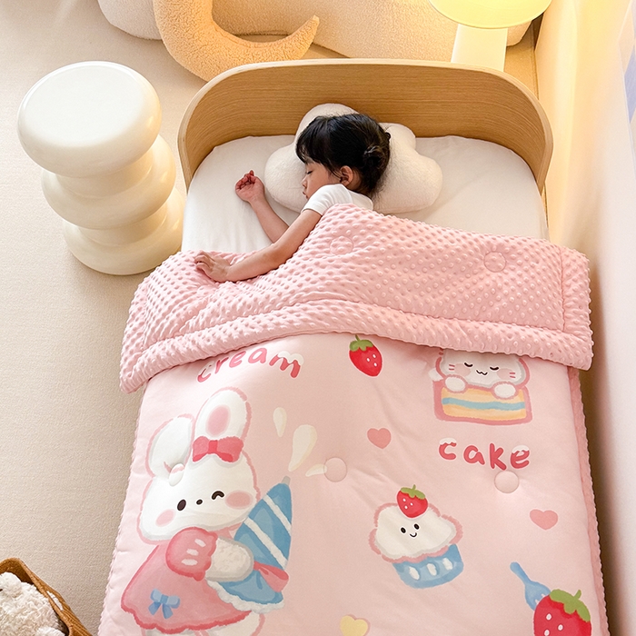 91家纺网 家纺一手货源 找家纺 （总）嗨生活 2025新款针织棉豆豆被儿童豆豆被幼儿园豆豆被被子被芯