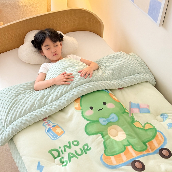 91家纺网 家纺一手货源 找家纺 嗨生活 2025新款针织棉豆豆被儿童豆豆被幼儿园豆豆被被子被芯 恐龙宝宝