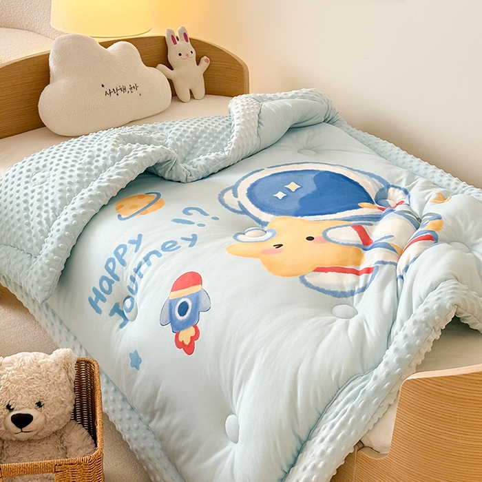 91家纺网 家纺一手货源 找家纺 嗨生活 2025新款针织棉豆豆被儿童豆豆被幼儿园豆豆被被子被芯 开心宇航员