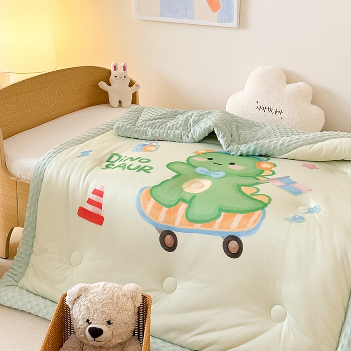 91家纺网 家纺一手货源 找家纺 嗨生活 2025新款针织棉豆豆被儿童豆豆被幼儿园豆豆被被子被芯 恐龙宝宝