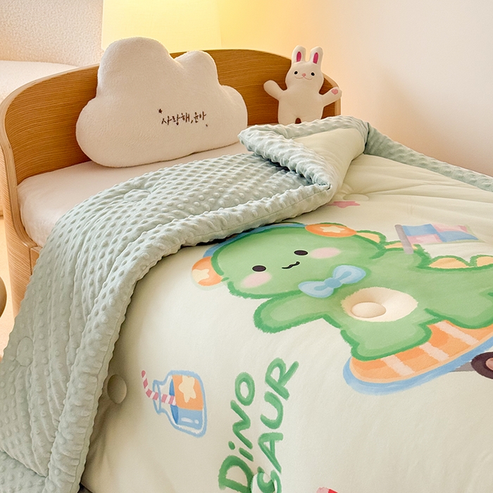 91家纺网 家纺一手货源 找家纺 嗨生活 2025新款针织棉豆豆被儿童豆豆被幼儿园豆豆被被子被芯 恐龙宝宝