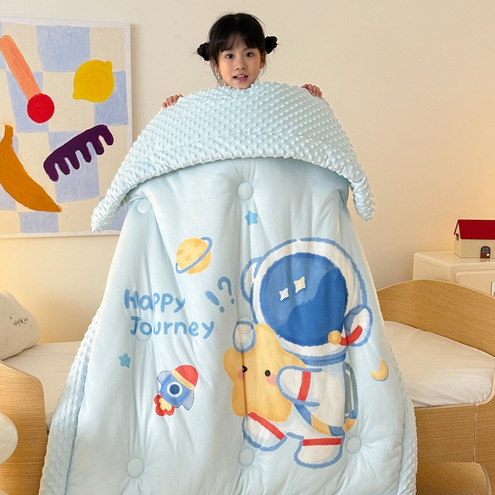 91家纺网 家纺一手货源 找家纺 嗨生活 2025新款针织棉豆豆被儿童豆豆被幼儿园豆豆被被子被芯 开心宇航员