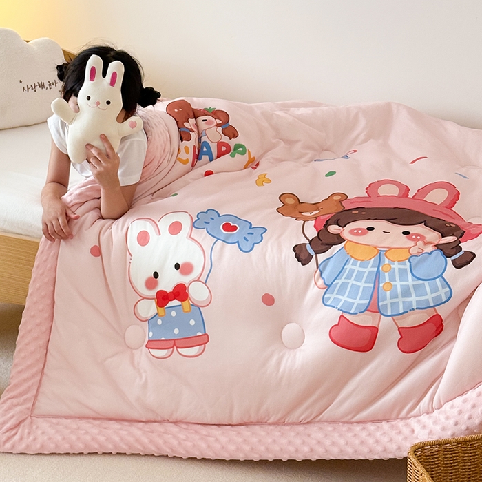 91家纺网 家纺一手货源 找家纺 嗨生活 2025新款针织棉豆豆被儿童豆豆被幼儿园豆豆被被子被芯 开心女孩