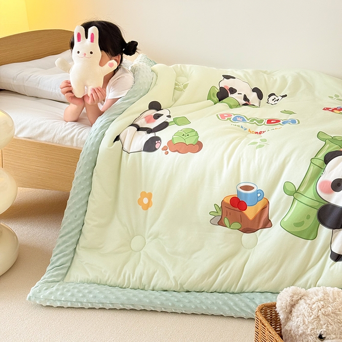 91家纺网 家纺一手货源 找家纺 嗨生活 2025新款针织棉豆豆被儿童豆豆被幼儿园豆豆被被子被芯 熊猫之家