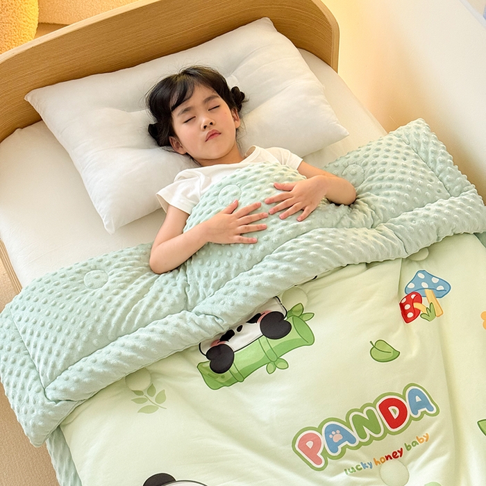 91家纺网 家纺一手货源 找家纺 嗨生活 2025新款针织棉豆豆被儿童豆豆被幼儿园豆豆被被子被芯 熊猫之家