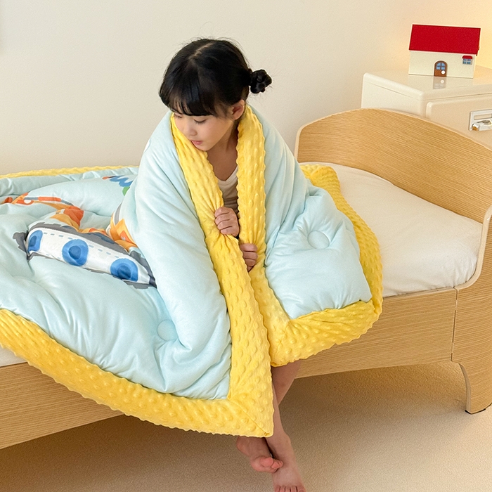 91家纺网 家纺一手货源 找家纺 嗨生活 2025新款针织棉豆豆被儿童豆豆被幼儿园豆豆被被子被芯 蓝色挖掘