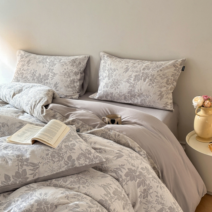 91家纺网 家纺一手货源 找家纺 宜代光年 2025新款60s水洗棉提花系列四件套-第一批-场景一 繁花-灰