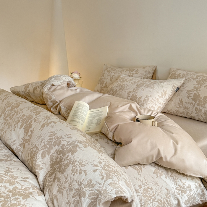 91家纺网 家纺一手货源 找家纺 （总）宜代光年 2025新款60s水洗棉提花系列四件套-第一批-场景一