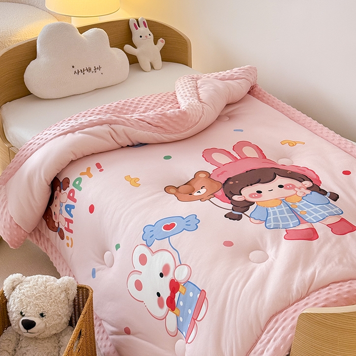 91家纺网 家纺一手货源 找家纺 嗨生活 2025新款针织棉豆豆被儿童豆豆被幼儿园豆豆被被子被芯 开心女孩