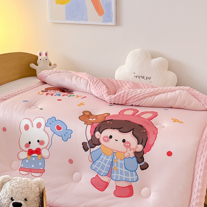 91家纺网 家纺一手货源 找家纺 嗨生活 2025新款针织棉豆豆被儿童豆豆被幼儿园豆豆被被子被芯 开心女孩