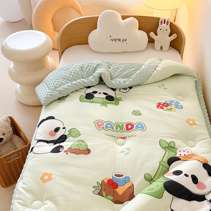 91家纺网 家纺一手货源 找家纺 嗨生活 2025新款针织棉豆豆被儿童豆豆被幼儿园豆豆被被子被芯 熊猫之家