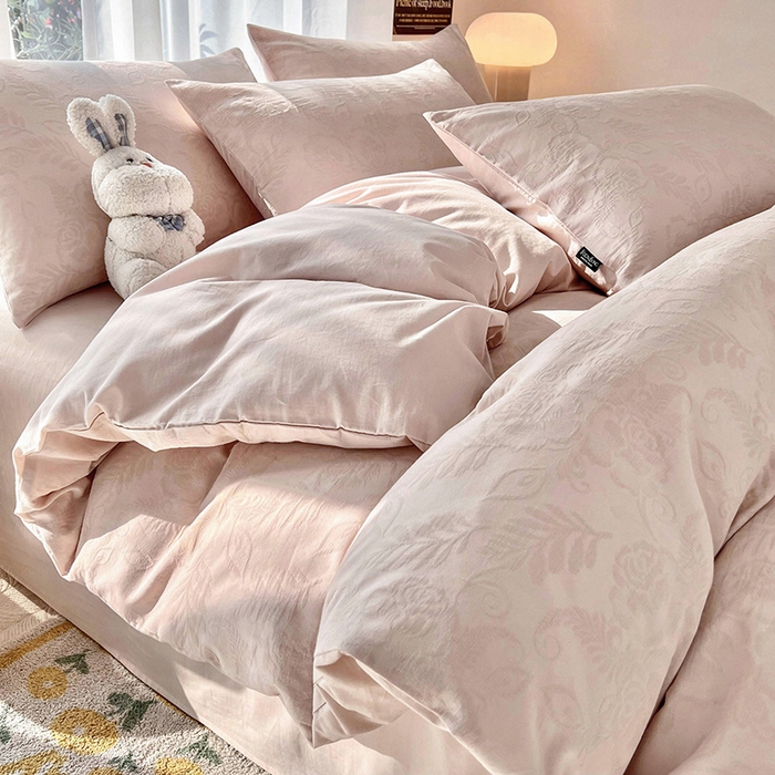 91家纺网 家纺一手货源 找家纺 （总）宜代光年 2025新款60s水洗棉提花系列四件套-第一批-场景二