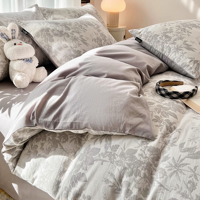 91家纺网 家纺一手货源 找家纺 宜代光年 2025新款60s水洗棉提花系列四件套-第一批-场景二 繁花-灰