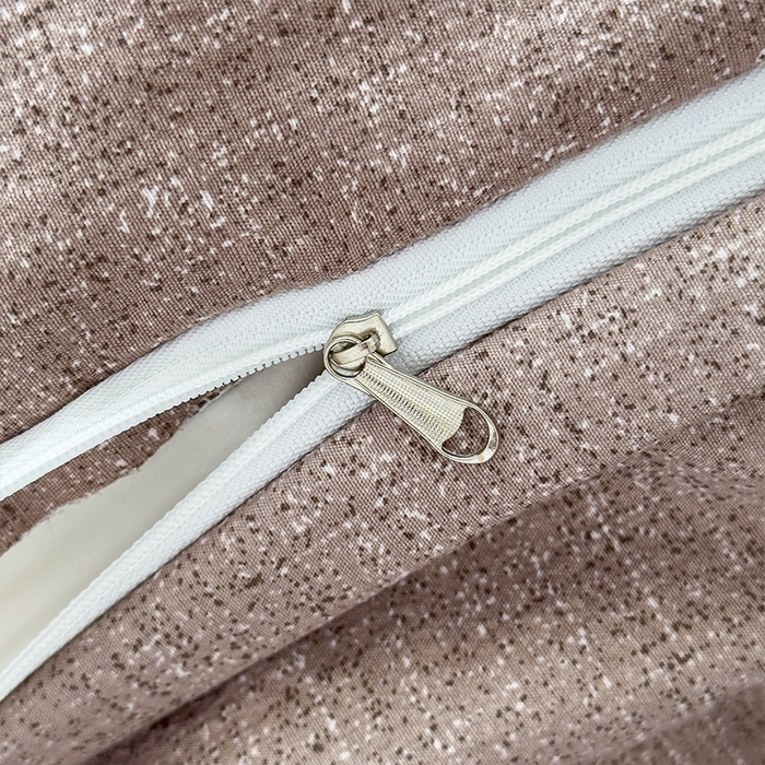 91家纺网 家纺一手货源 找家纺 丝芙妮家居（原乐视家纺） 2025新款原麻纽扣款四件套 萤野·纽扣款