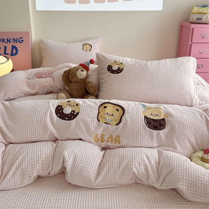 暖生活 2025新款牛奶雕花绒单品枕套被套床笠-三小只系列 三只甜品