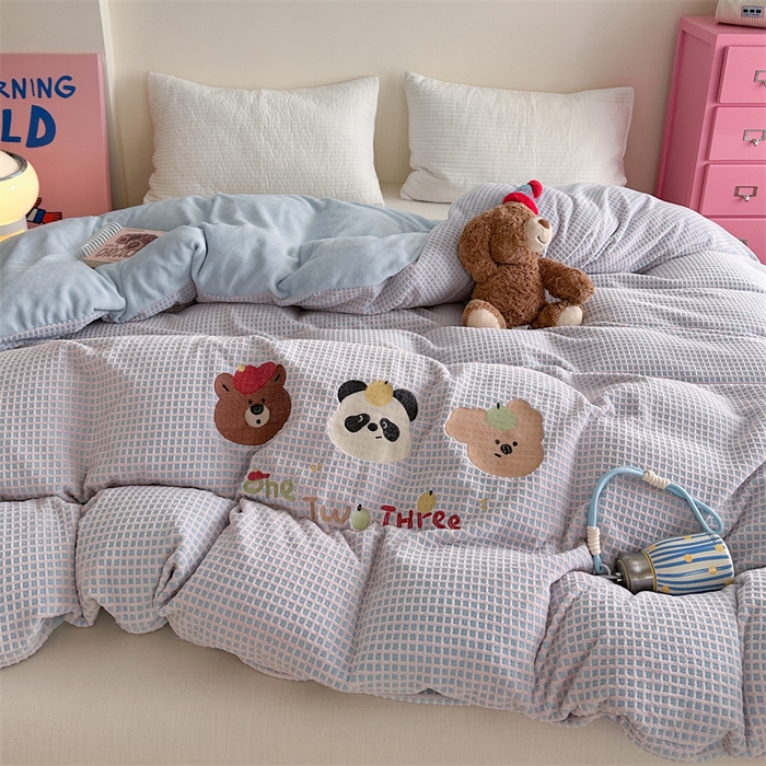 91家纺网 家纺一手货源 找家纺 暖生活 2025新款牛奶雕花绒单品枕套被套床笠-三小只系列 三只头像