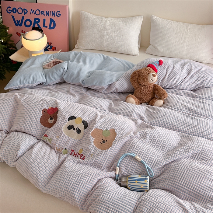 91家纺网 家纺一手货源 找家纺 暖生活 2025新款牛奶雕花绒单品枕套被套床笠-三小只系列 三只头像