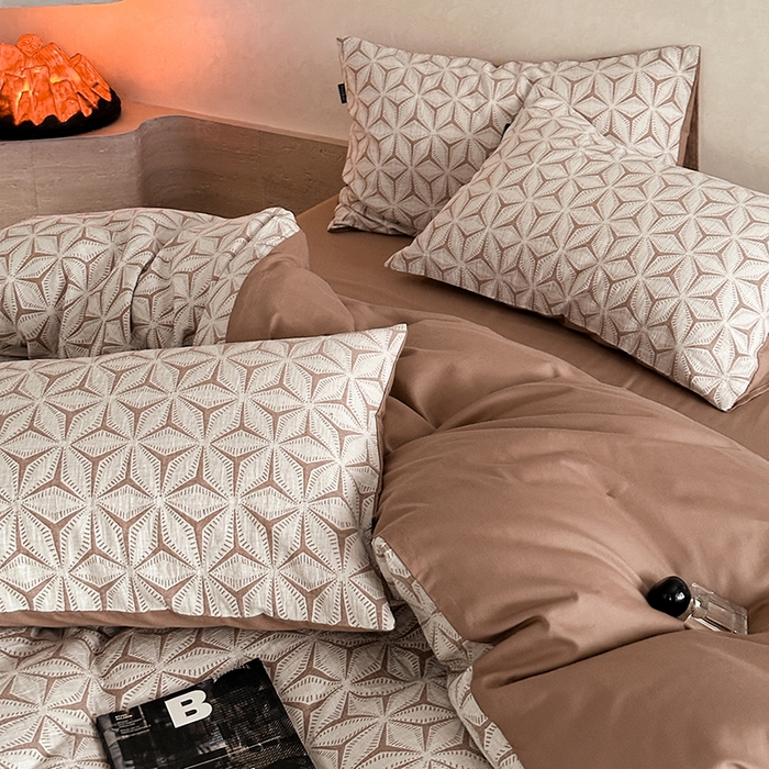 91家纺网 家纺一手货源 找家纺 宜代光年 2025新款60s水洗棉提花系列四件套-第三批 雪片花-暖橘