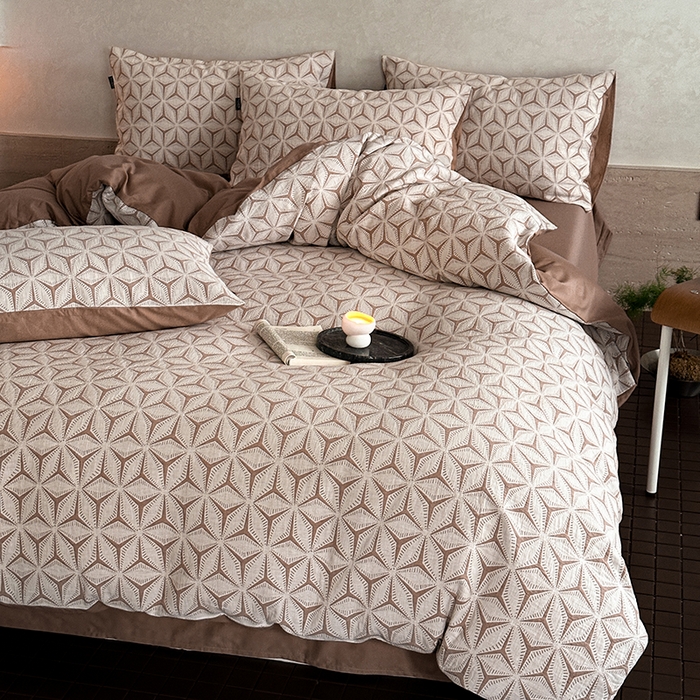 91家纺网 家纺一手货源 找家纺 宜代光年 2025新款60s水洗棉提花系列四件套-第三批 雪片花-暖橘