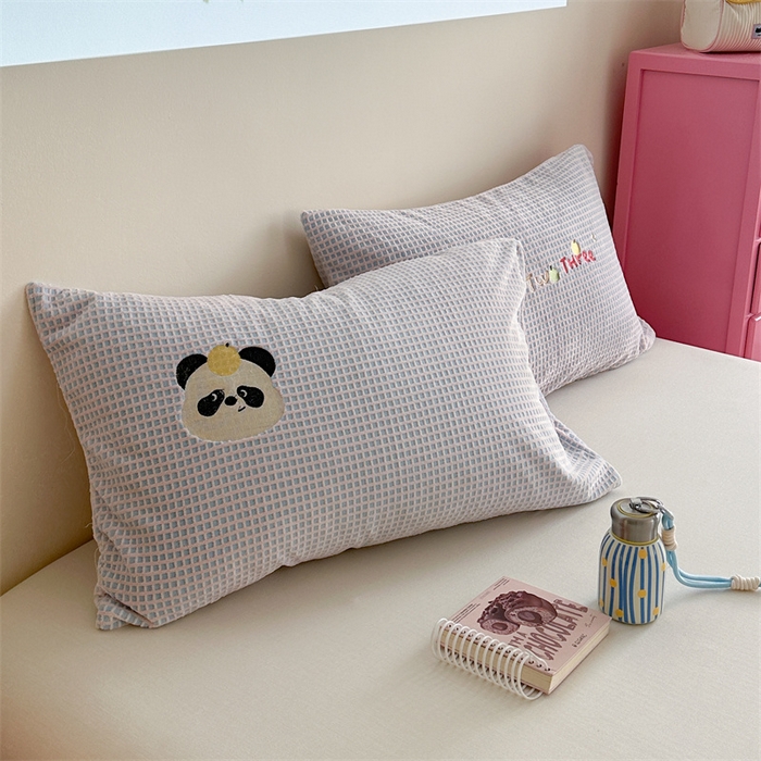 91家纺网 家纺一手货源 找家纺 暖生活 2025新款牛奶雕花绒单品枕套被套床笠-三小只系列 三只头像