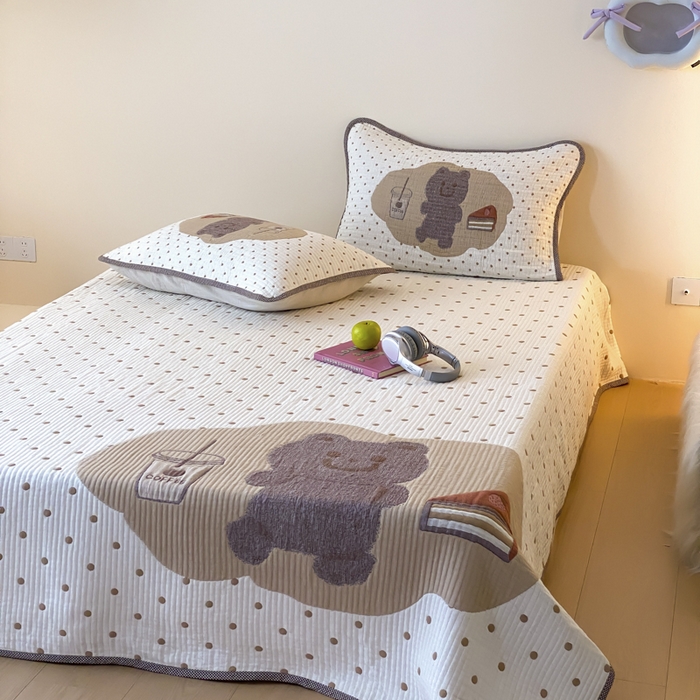 91家纺网 家纺一手货源 找家纺 麻依 2025新款软萌纱布床盖三件套（控价：229元） 甜品熊